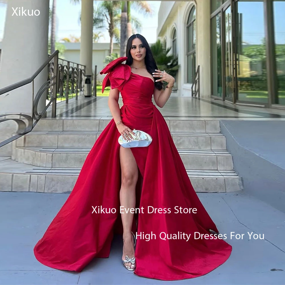 Xikuo Gaun Malam Satin Merah Elegan Jubah Celah Sisi Tinggi Garis A Gaun Prom Pesta Satu Bahu Busur Wanita Koktail Disesuaikan