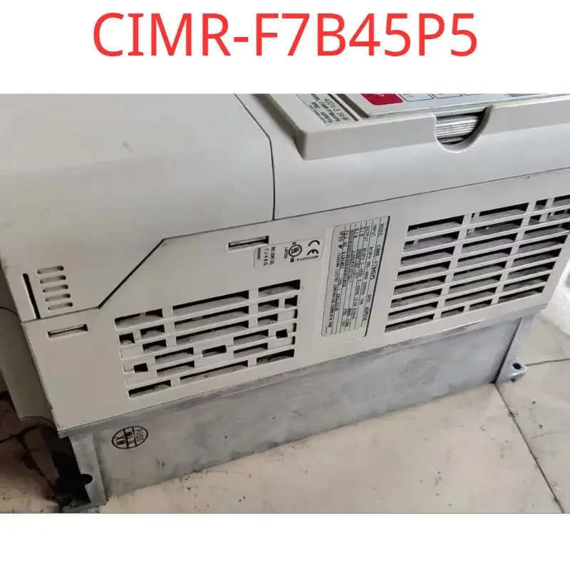 Second-hand test OK CIMR-F7B45P5 Inverter