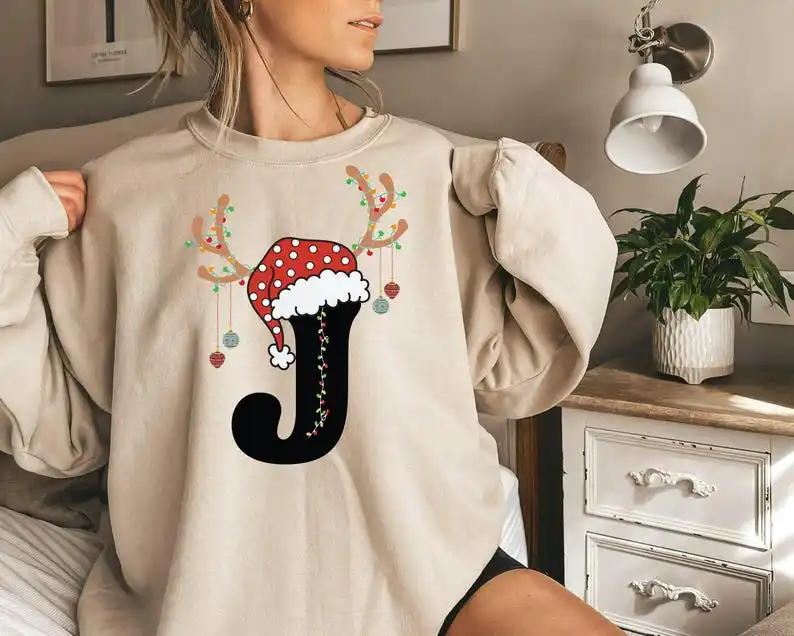 

Christmas Alphabet Sweatshirt Personalized Santa Reindeer Monogram Hoodie A-Z Autumn and Winter Keep Warm Long Sleeve Hoody