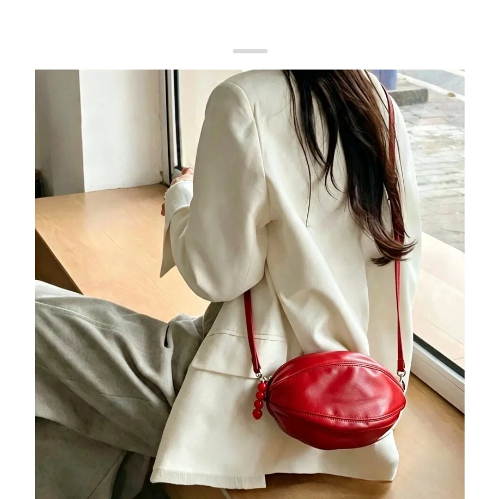 New First-layer Sheepskin Football Pearl Shoulder Strap Single Shoulder Armpit Texture Unique Fashion Simple Round Bag Niche