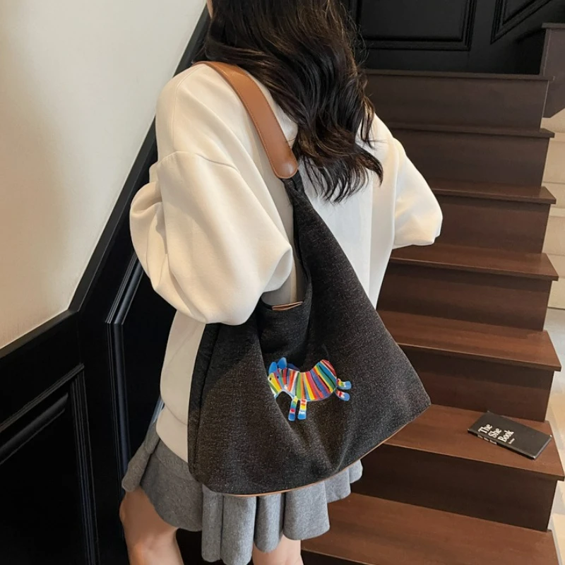 Bolso de hombro de mezclilla de gran capacidad a la moda con bolso de mano con estampado de dibujos animados para bolso cruzado de estilo informal y Retro