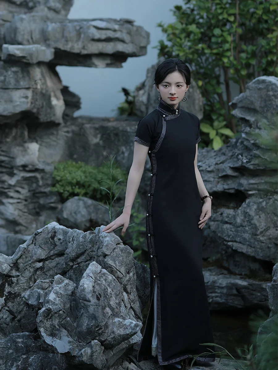 

Черное платье в горошек с цветочным принтом, длинное, винтажное, с открытыми плечами, с воротником, для повседневной носки, с коротким рукавом, традиционный китайский костюм