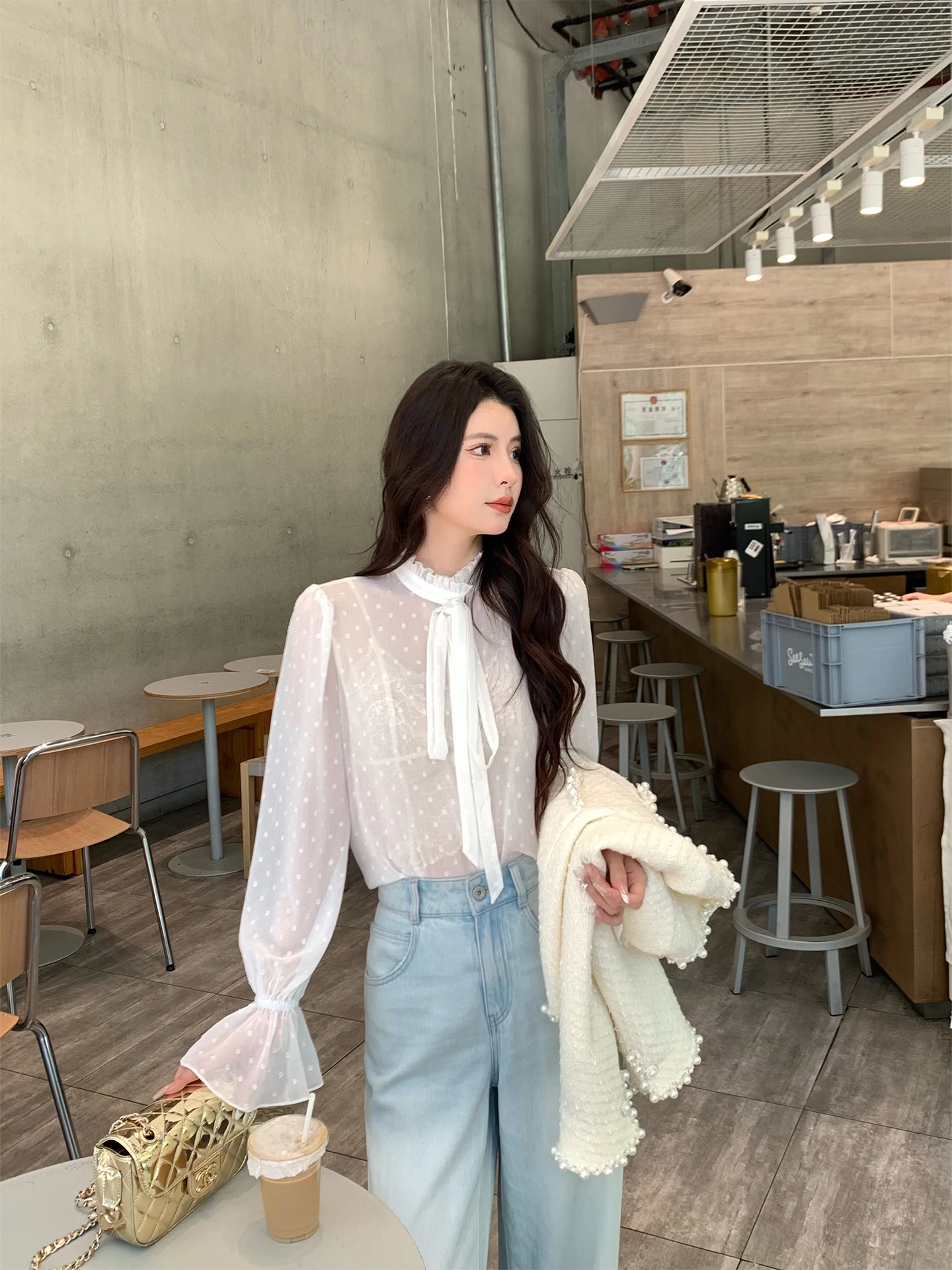 

Lili White Polka Dot Bell Sve irt Women Early Autumn Loose Personali Long Sve Top New KUN Casual Sle Polyester Fiber