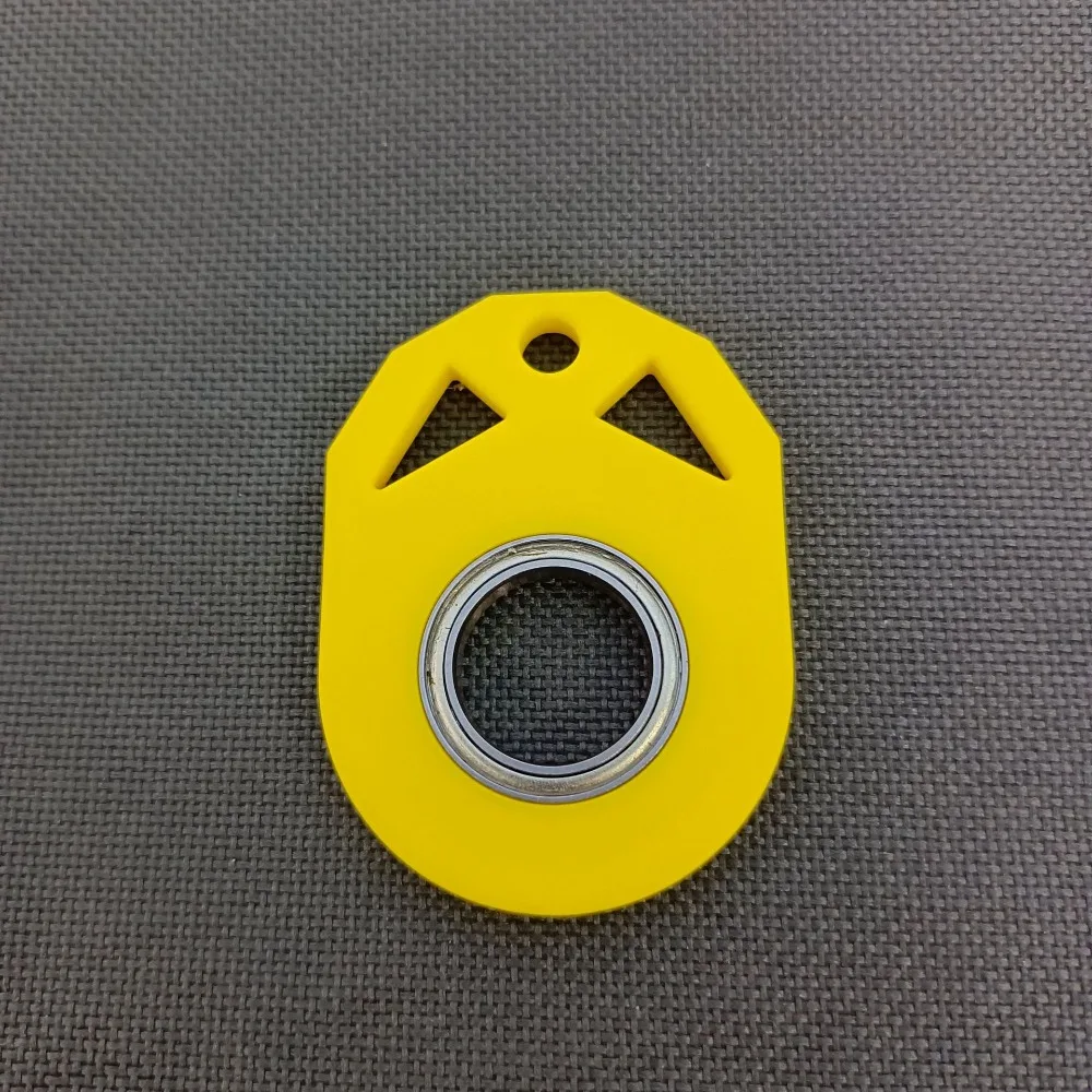 Allevia la noia Portachiavi Fidget Spinner Anti-ansia Nottilucenti Portachiavi con rotazione della punta delle dita Portatile creativo