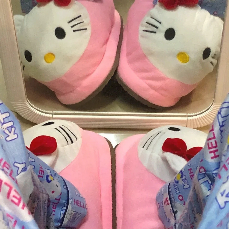 Fashion Cartoon Plush Sanrio Hello Kitty Big Head Cotton Shoes Women Plushie Kawaii Flat Shoes Pink Fuzzy Slippers Shoes Gift