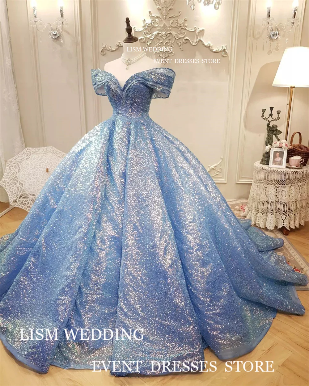 LISM-Robe de Quinceanera bleu marine scintillante, 15 robes de Quinceanera, épaules dénudées, col en V, ficelle A-Line Bling, robe de fête d'anniversaire