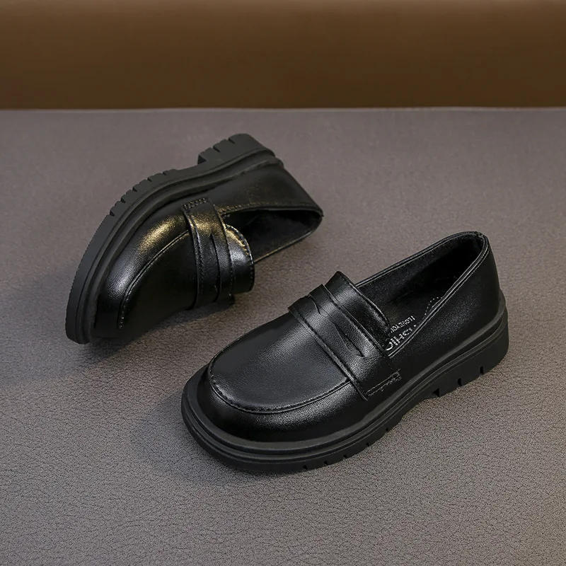 Girls small leather British style black children's spring and autumn new boys casual shoes children bean shoes single shoes