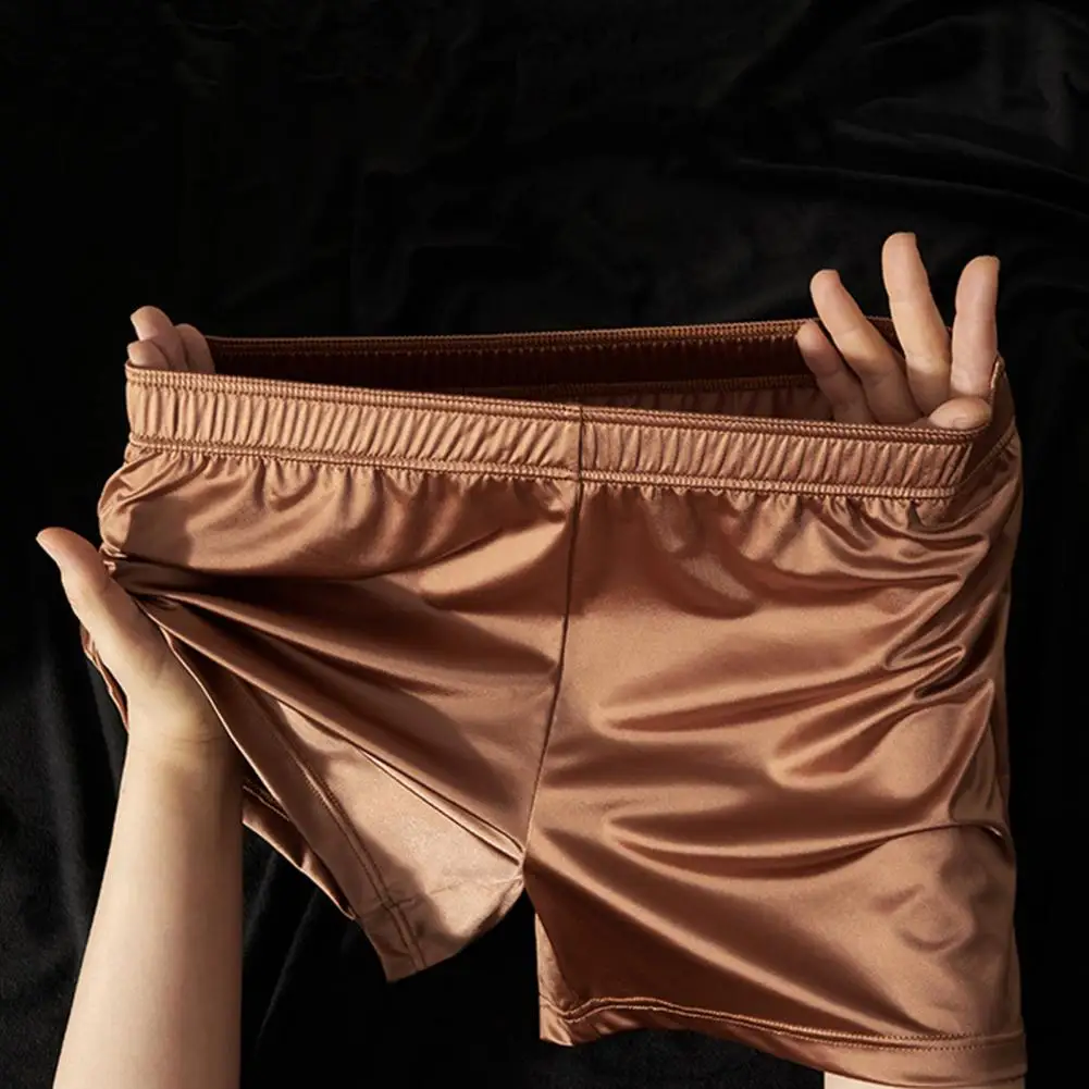 2026 Men Boxer Underwear Elastic Mid-Waist Design Breathable Seamless Shorts Briefs Solid Color Smooth Panties