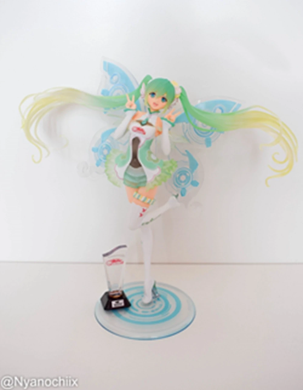 ฟิกเกอร์ Hatsune Miku อนิเมะ23ซม. 1/1แข่งรถ2017 Ver ปีกผีเสื้อชุดเดรสสไตล์เกาหลีแข่งตุ๊กตาขยับแขนขาได้สะสมของขวัญ