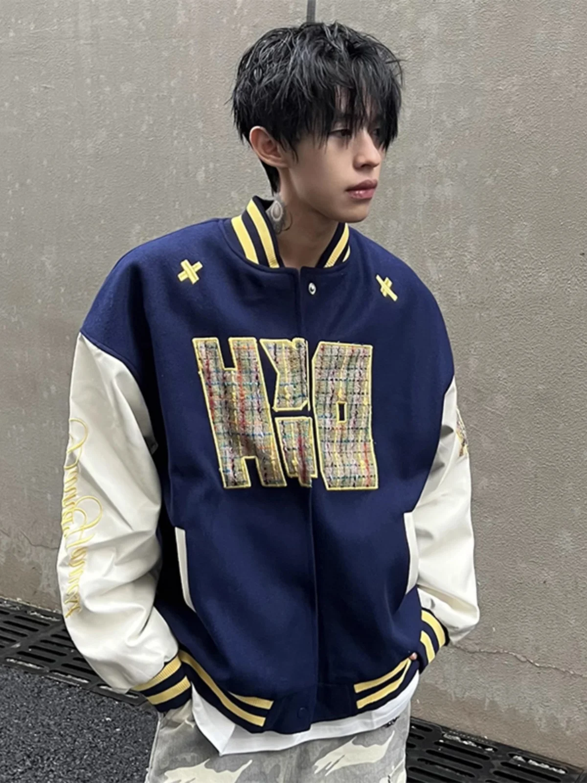 

Мужская свободная куртка-бомбер в стиле ретро с вышивкой, в стиле американского кэжуал, для пар, в трендовых цветах, модная верхняя одежда