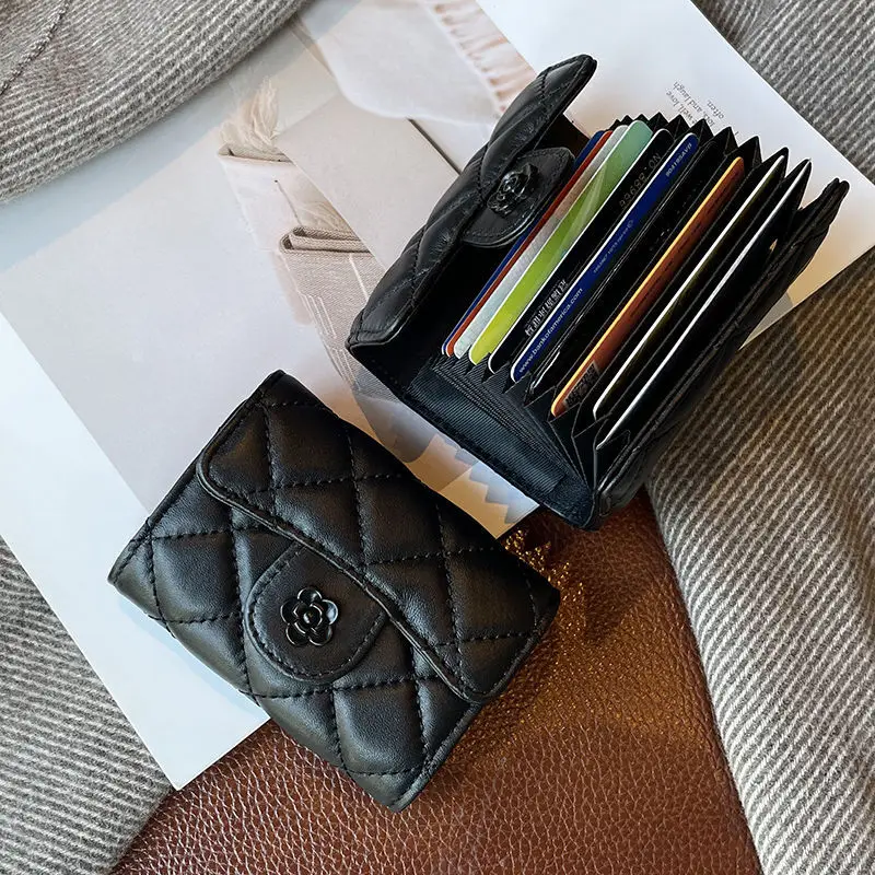 Camellia Woman’s Genuine Leather Embroidered Wallet Fashion Billfold Lady’s Multiple Card Compartment Short Purse Coin Bag