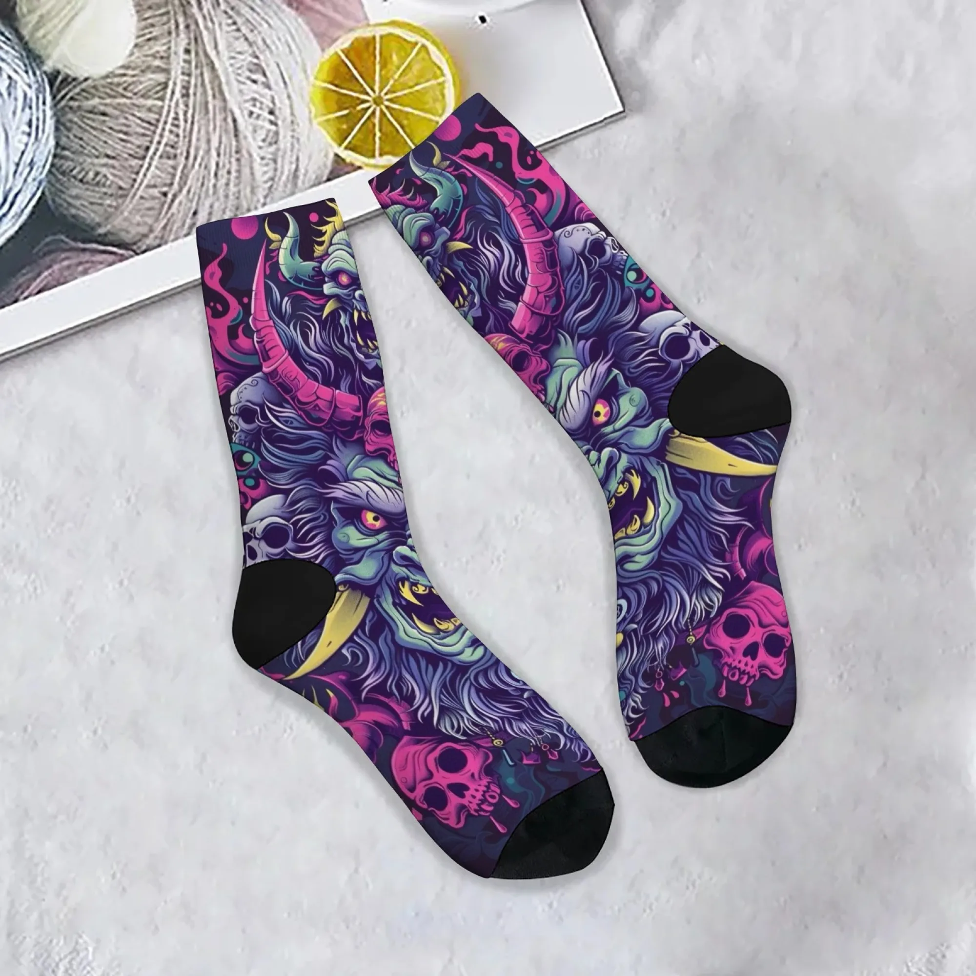 

Готические носки Inspire Demon Skull Crew, высокоэластичные темные художественные уличные носки для мужчин и женщин, идеально подходящие для повседневного использования, уличной моды