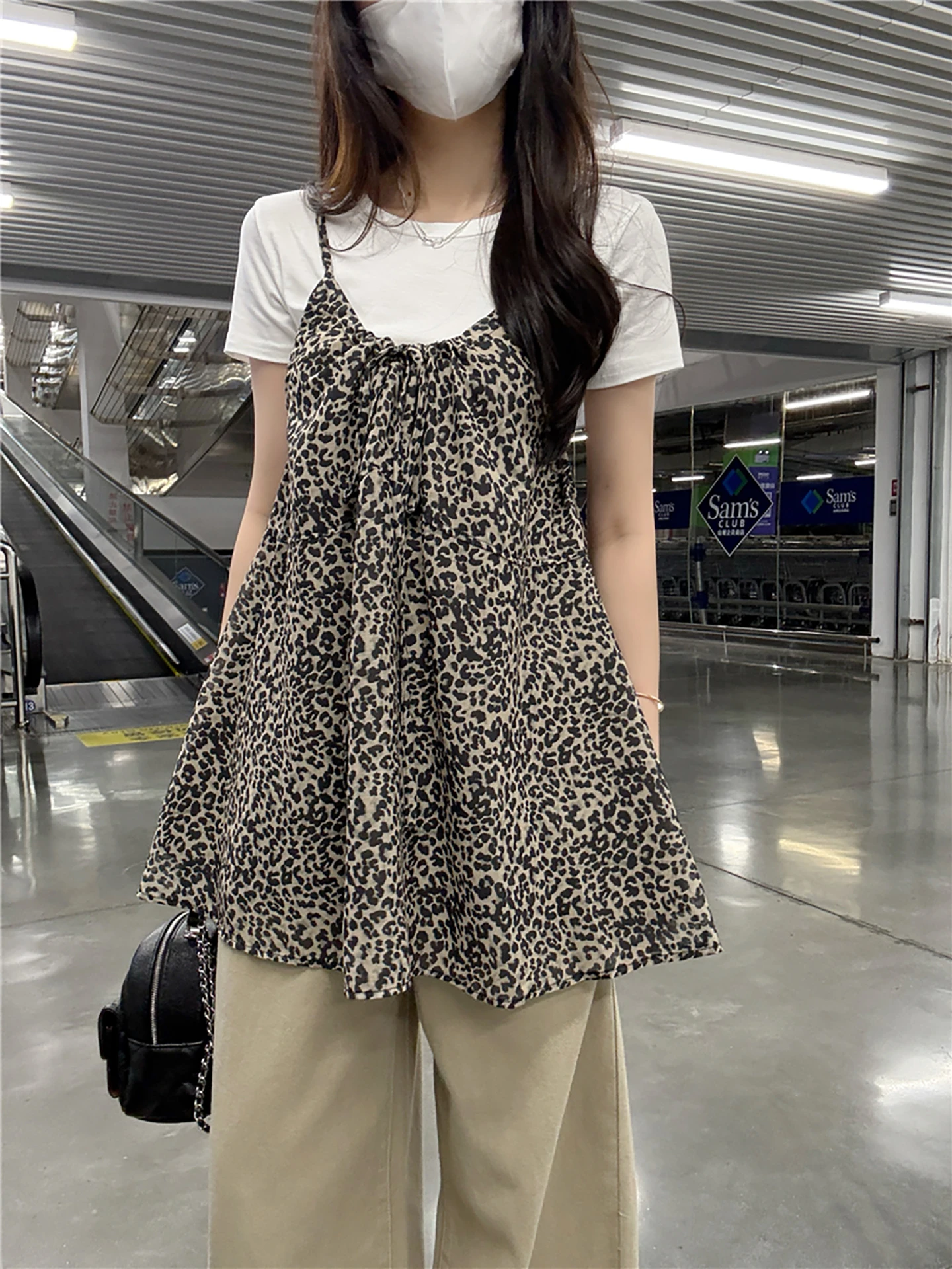 

Korean Style Leopard Print Crop Top And High Waist Pants Women's Fashionable Versatile Summer Outfit Short Sleeve round Neck