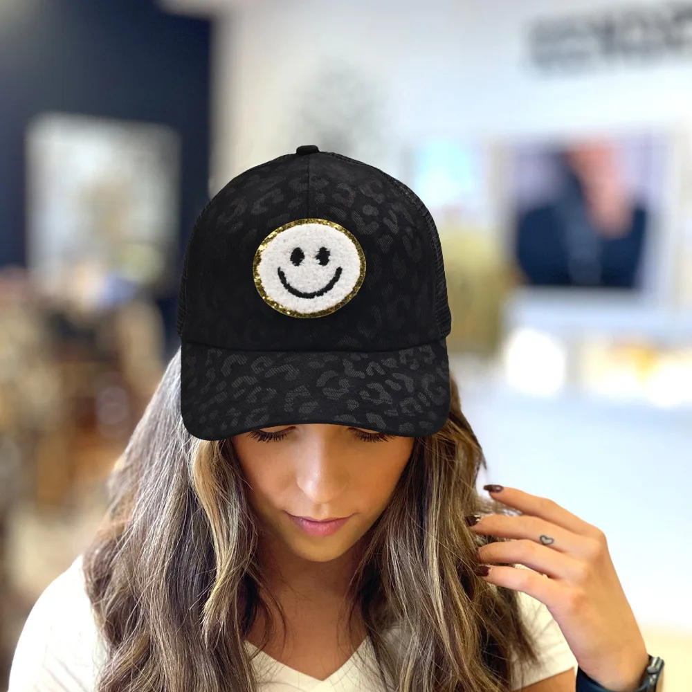 Girl\'s Cute Funny Baseball Caps Men Smile Patch Logo Sports Sun Hats Women Fashion Leopard Washed Cotton Snapback Cap gorras