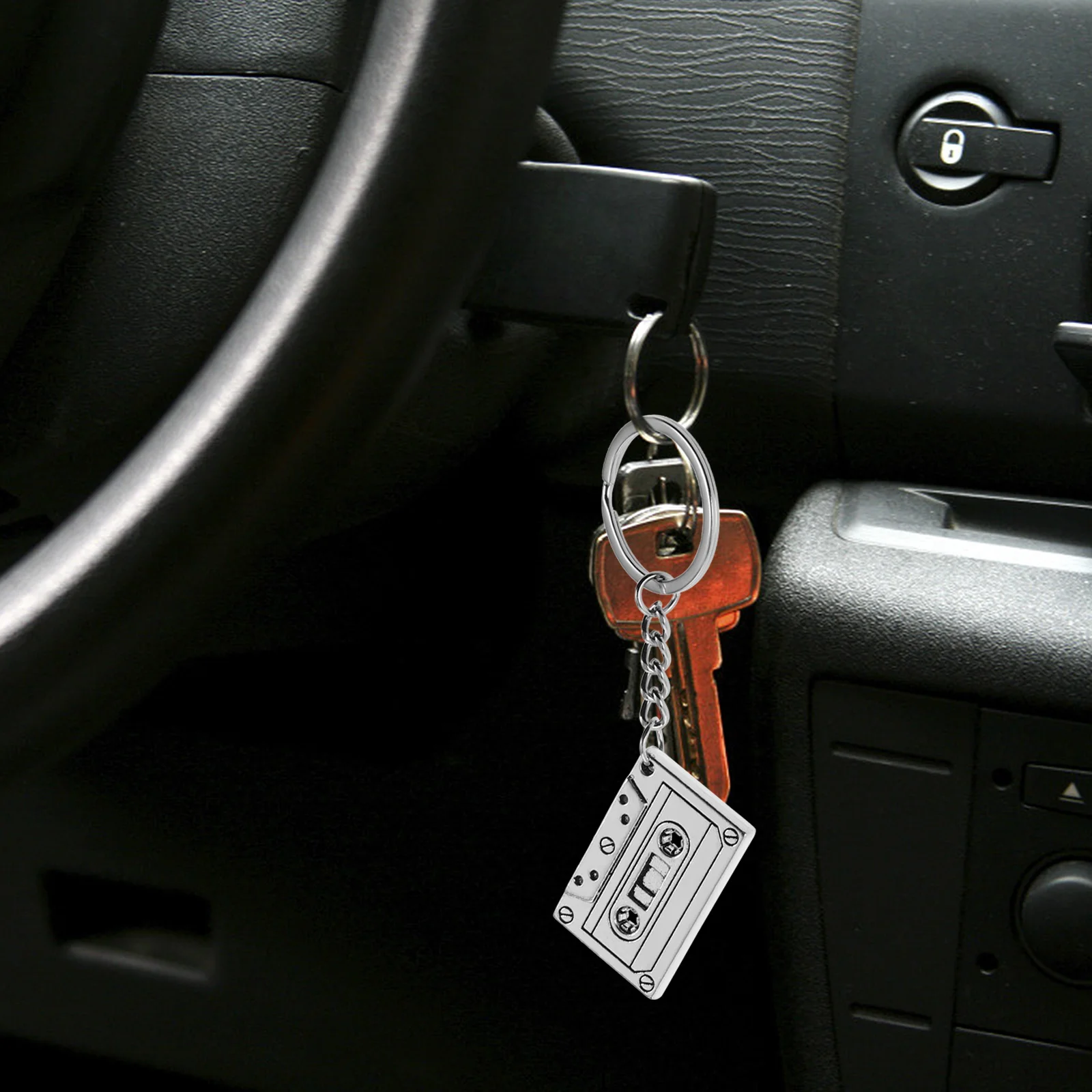 

5pcs Retro Keychain Women 80s Alloy Cassette Tape Vintage Jewelry Necklace Pendant Car Radio Charm