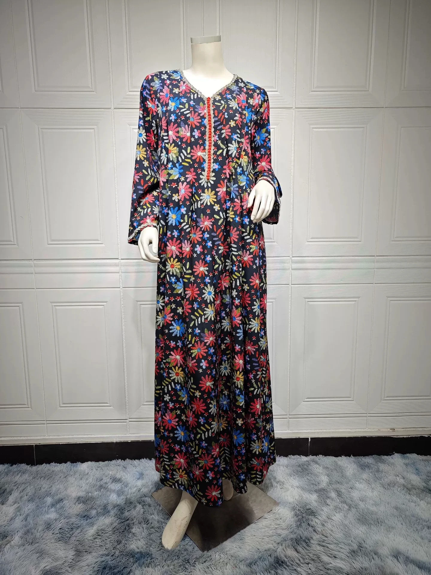 Robe grande taille robe maxi nouveau col en v clouté de diamants mode imprimé robe d'asie du sud-est-GZXX644