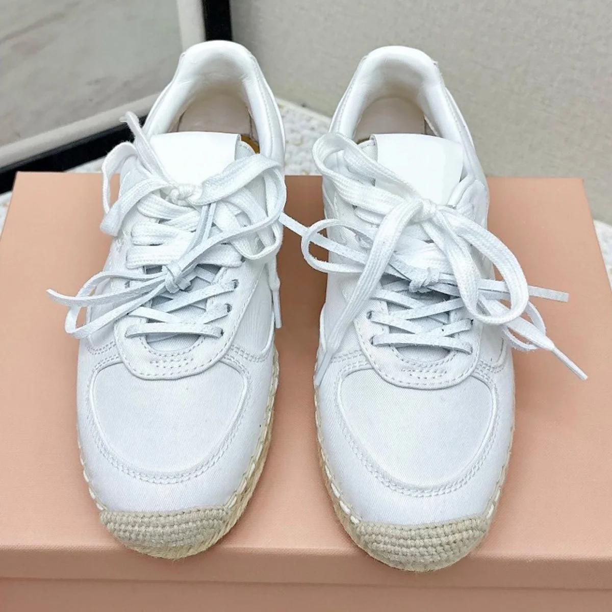 Zapatillas Casuales Planas de Mujer con Punta Redonda de Alta Calidad, Novedad 2026, Diseño de Doble Cordón de Terciopelo y Esparto YYT25101042