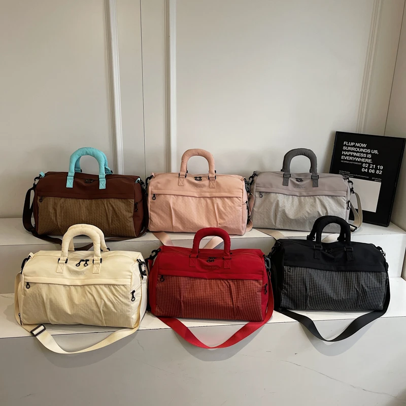 Large Capacity Sense of Luxury Travel Bags 2025 New Causal Personality Color Matching Retro Super Cool Crossbody Bags for Women