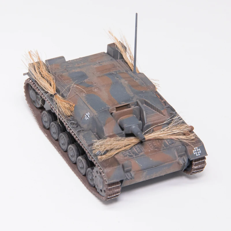 

1:72 WW2 DG63284 Немецкий танк Panzer III Type A (в камуфляже под солому) - готовая статическая модель