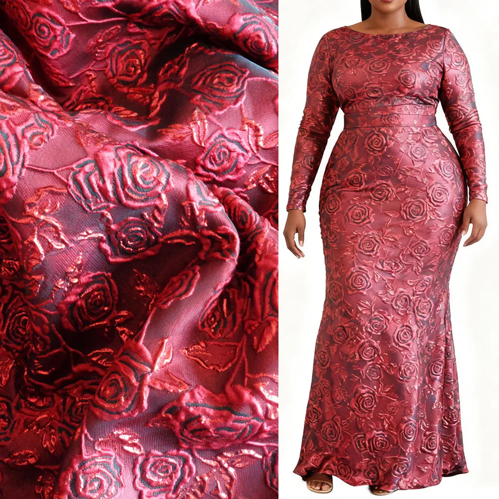 

5 Meters Long robes prefer Eugenie fabric, combining lightness with firmness to create classic and elegant formal attire.