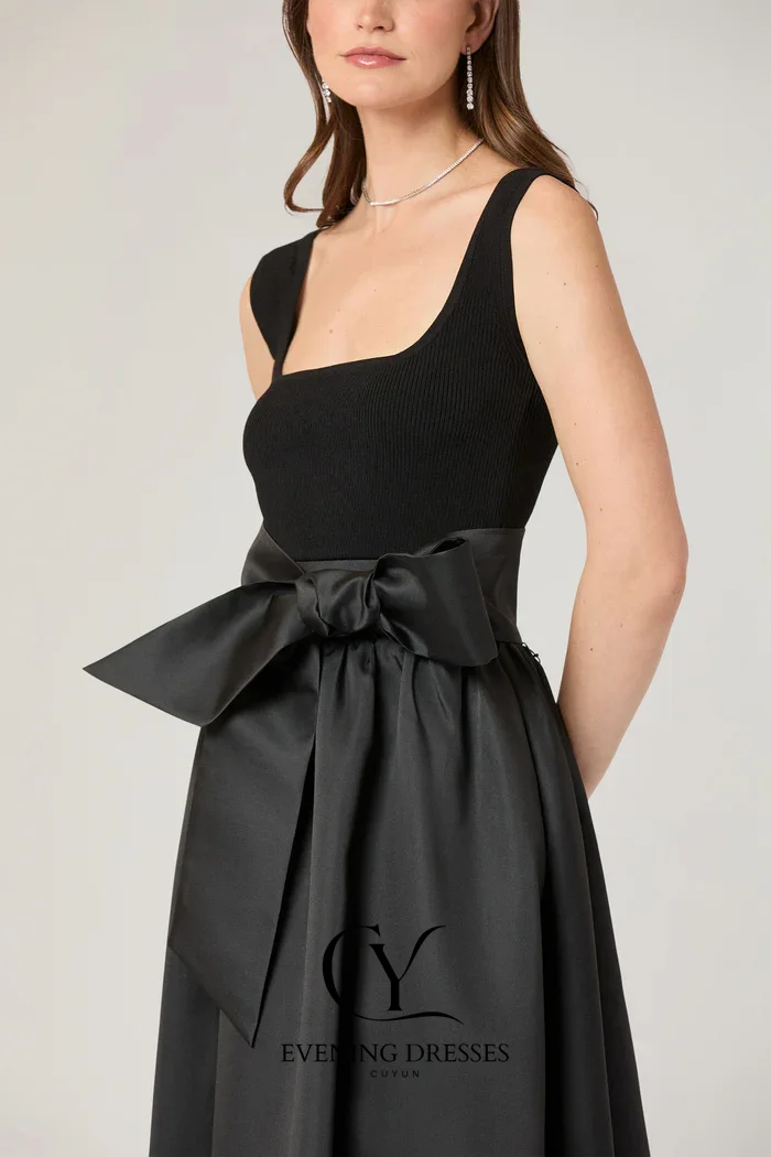 CUYUN シンプルでエレガントな女性用パーティードレス スクエアカラー ノースリーブ イブニングドレス 誕生日ドレス カスタムメイド Aライン プロムドレス