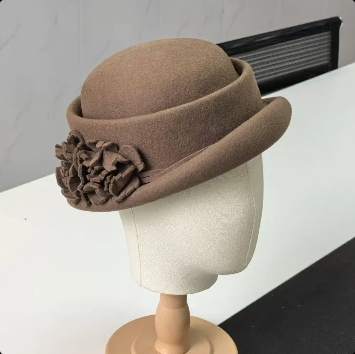 

Шерстяная фетровая кепка с 3D цветком камелии для женщин, элегантная шляпа-ведро во французском стиле на зиму и весну, берет, кепка сомбреро