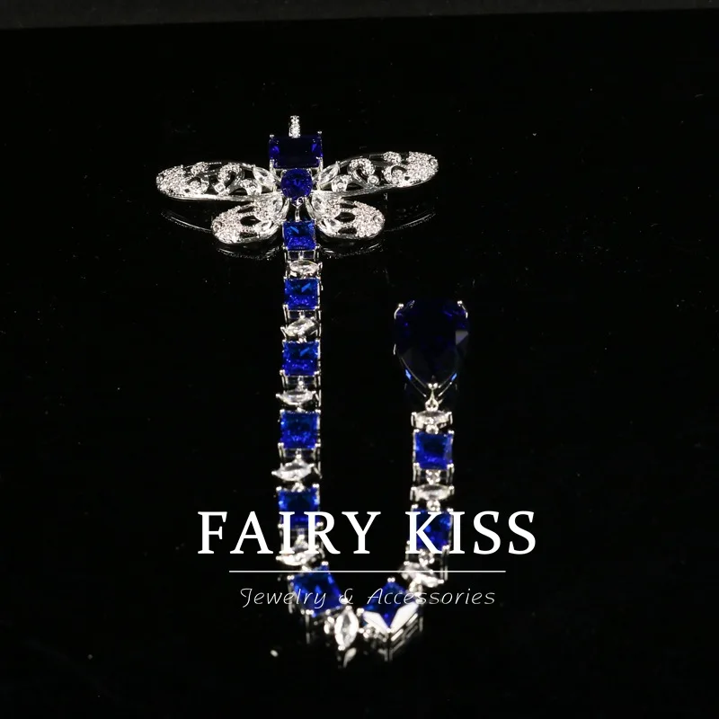 

vintage exquisite brooch claw-inlaid zircon hollowed rhinestone pendant dragonfly brooch handcrafted
