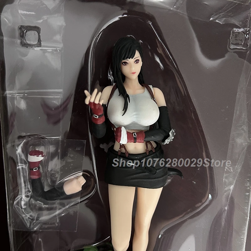 Tifa PLAY ARTS Figure Kai VII Remake Tifa Lockhart Figure Dress Ver. Sephiroth Cloud Strife Action Figures Toy Christmas Gifts