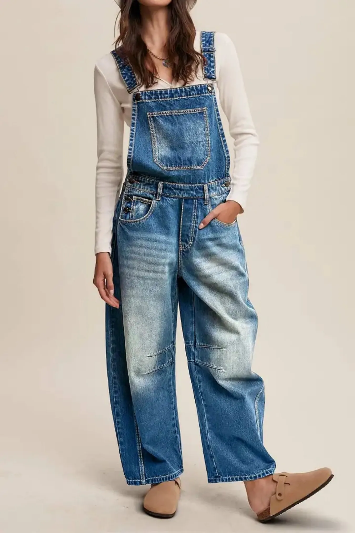 【HME】Jeans | American Retro Workwear Style Women Denim Pants, Adjustable Strap Wide Leg Denim Jeans, Gradient Distressed Wash Premium Texture, Multi-Pocket Design Practical & Stylish, Loose Fit For Various Figures, For Shopping Trips Commute Multi-Scenes