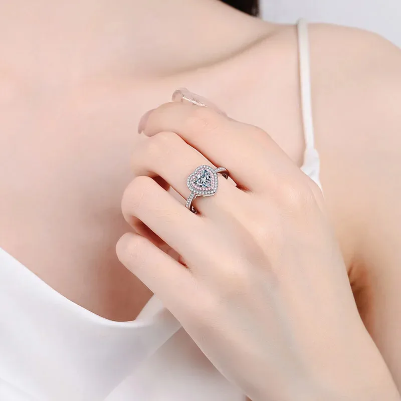18K สีขาวทอง Platinum PT950 1Ct Moissanite Heart Love ตัดงานแต่งงานแหวนผู้หญิง Dainty โมเดิร์นเครื่องประดับ