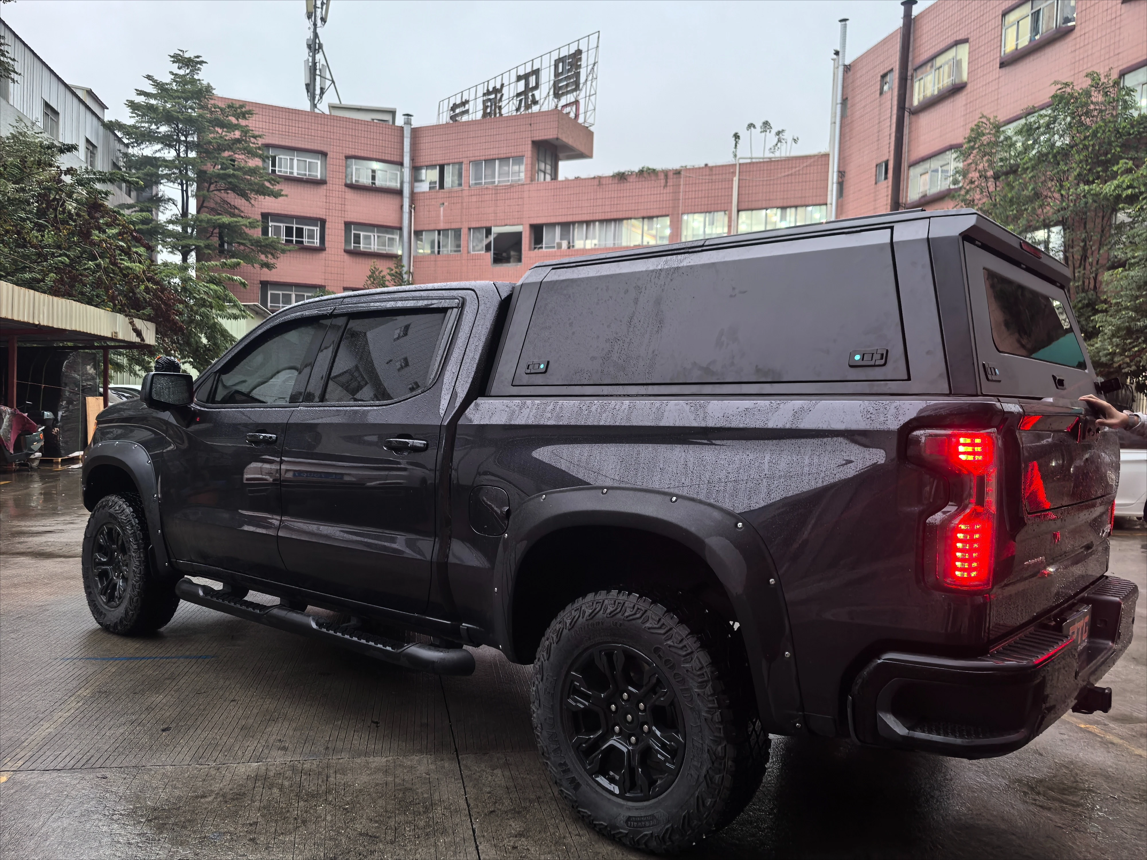 

Pickup Canopy Camper Hardtop Truck Topper Bed Cap Aluminum Hardtop Pickup Canopy for SILVERRADO 1500 5.8FT