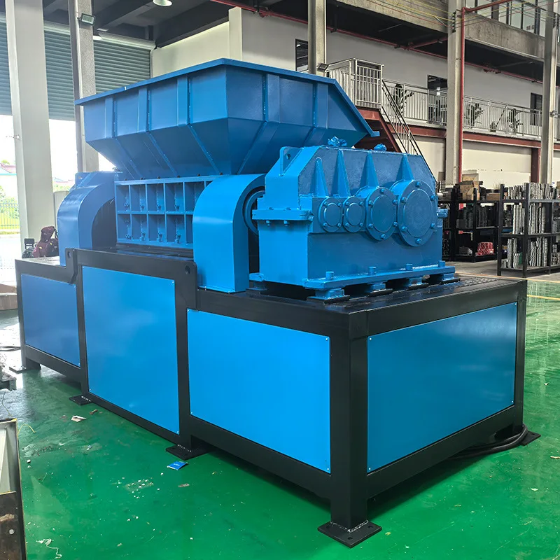 Large double shaft shredder, bicycle gas tank tire plastic strong crusher, straw crusher box