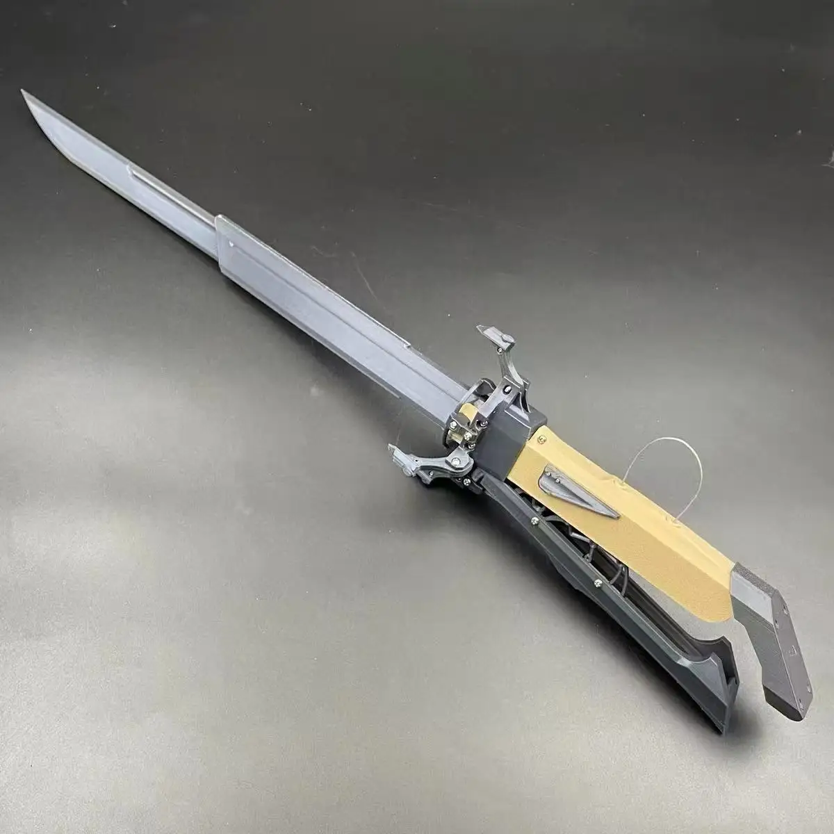 

Dishonored Corvo's Tri-Fold Blade - Functional Prop for Cosplay, Halloween & Collection