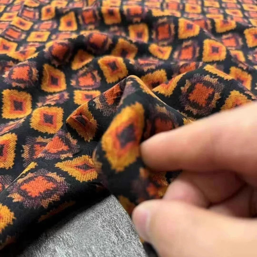 Retro Checks Printed Soft Silk - Sewing Vest recension och pris