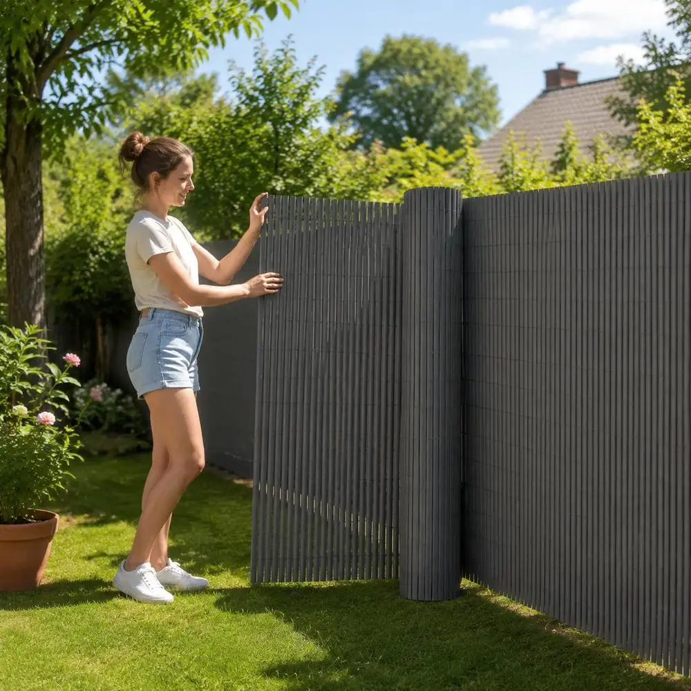 Clôture de jardin double face 110x500 cm gris, idéale pour les parterres de fleurs, les potagers, les bordures de chemins, les enclos pour animaux et les délimitations de cour.