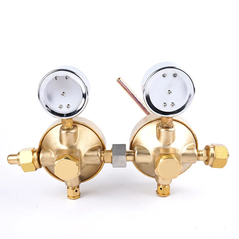 Pipeline oxygen decompressor YQY-11 low pressure and large flow, all copper oxygen pressure regulator