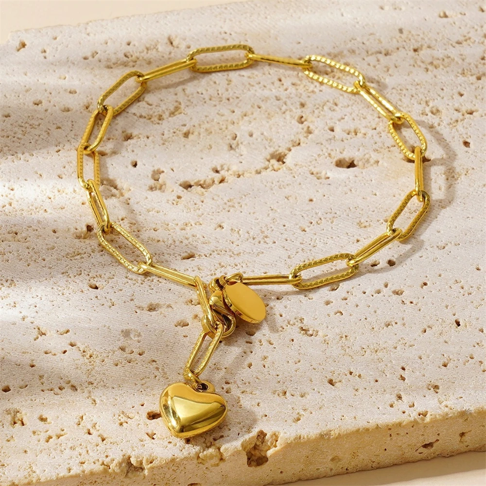 18K Gold Plated Paperclip Bracelets for Women Love Heart Statement Bracelet Fashion Jewelry for Daily Wear Adjustable Hand Link