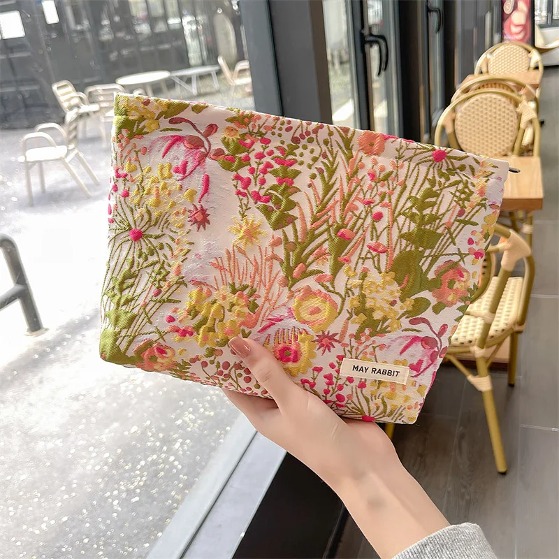 Women\'s Cosmetic Bag Retro Flowers Large Capacity Cosmetic Lipstick Storage Bag Travel Toiletry Bag Portable Cloth Case Pouch