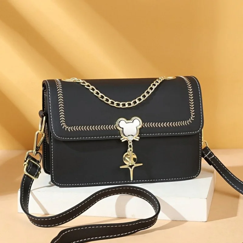 

Elegant Frame Purse For Ladies With Kiss Lock Closure And A Retro Vintage Glamorous Feel