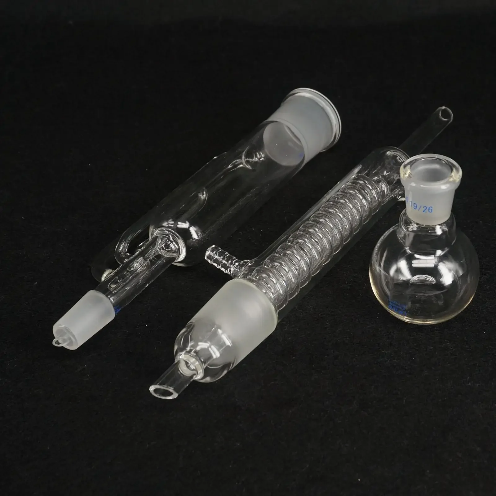 

60ml 150ml 250ml 500ml Capacity Borosilicate Glass Extraction Apparatus Soxhlet with Coil Condenser Lab Glassware