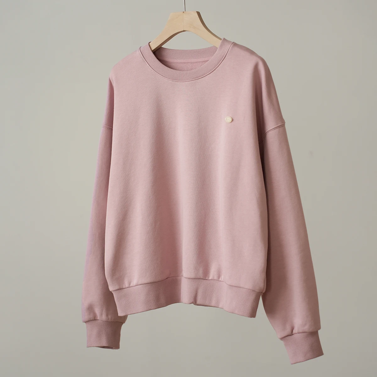 

Толстовка из махровой ткани без шляпы, женская ткань в стиле пэчворк, геометрическая графика, надписи, аппликации, забавные интересные игривые милые весенние топы