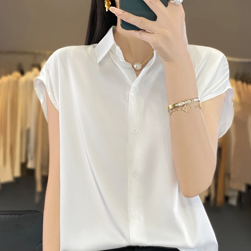 

2024 Summer Women's Short sleeved Lapel buckle Fashion Business Lightweight and smooth Casual chic grosgrain T-shirt