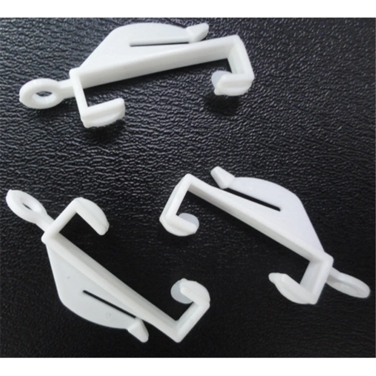 50 PCS Curtain Gilders Hooks Slides Gilded Rod for Curatin Bean Sprout Shape Rail Track