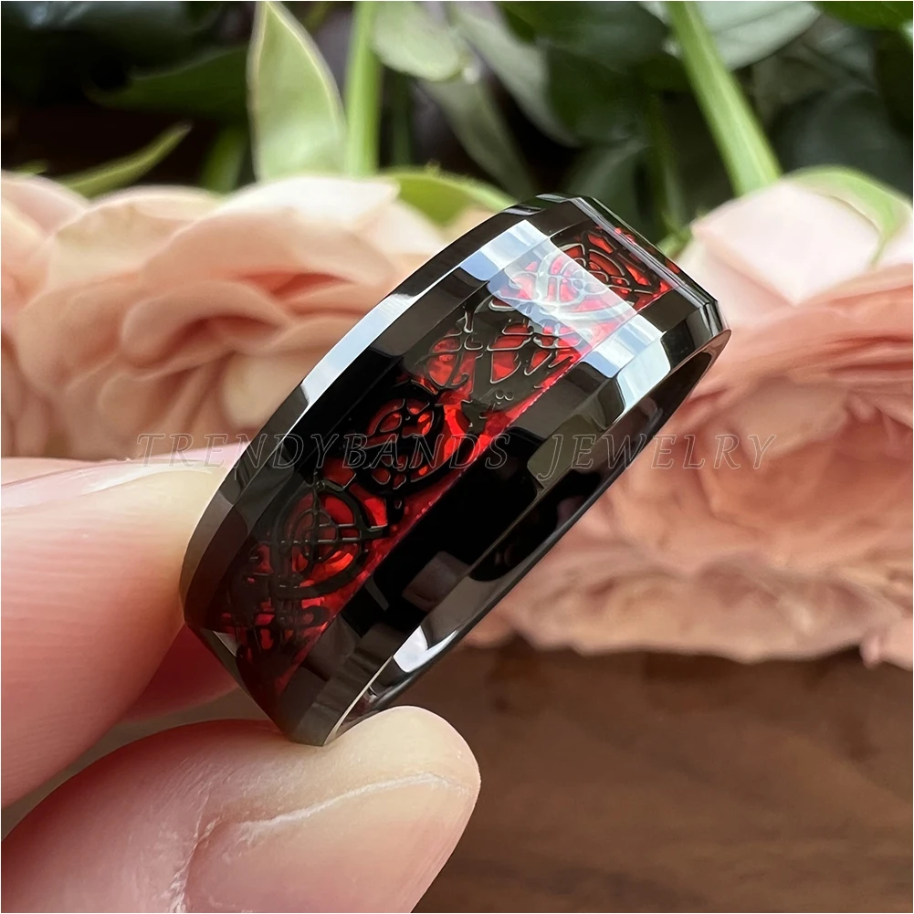 Anillo de carburo de tungsteno negro para hombre y mujer, banda de boda pulida, Ópalo rojo brillante, incrustaciones de dragón, ajuste cómodo con