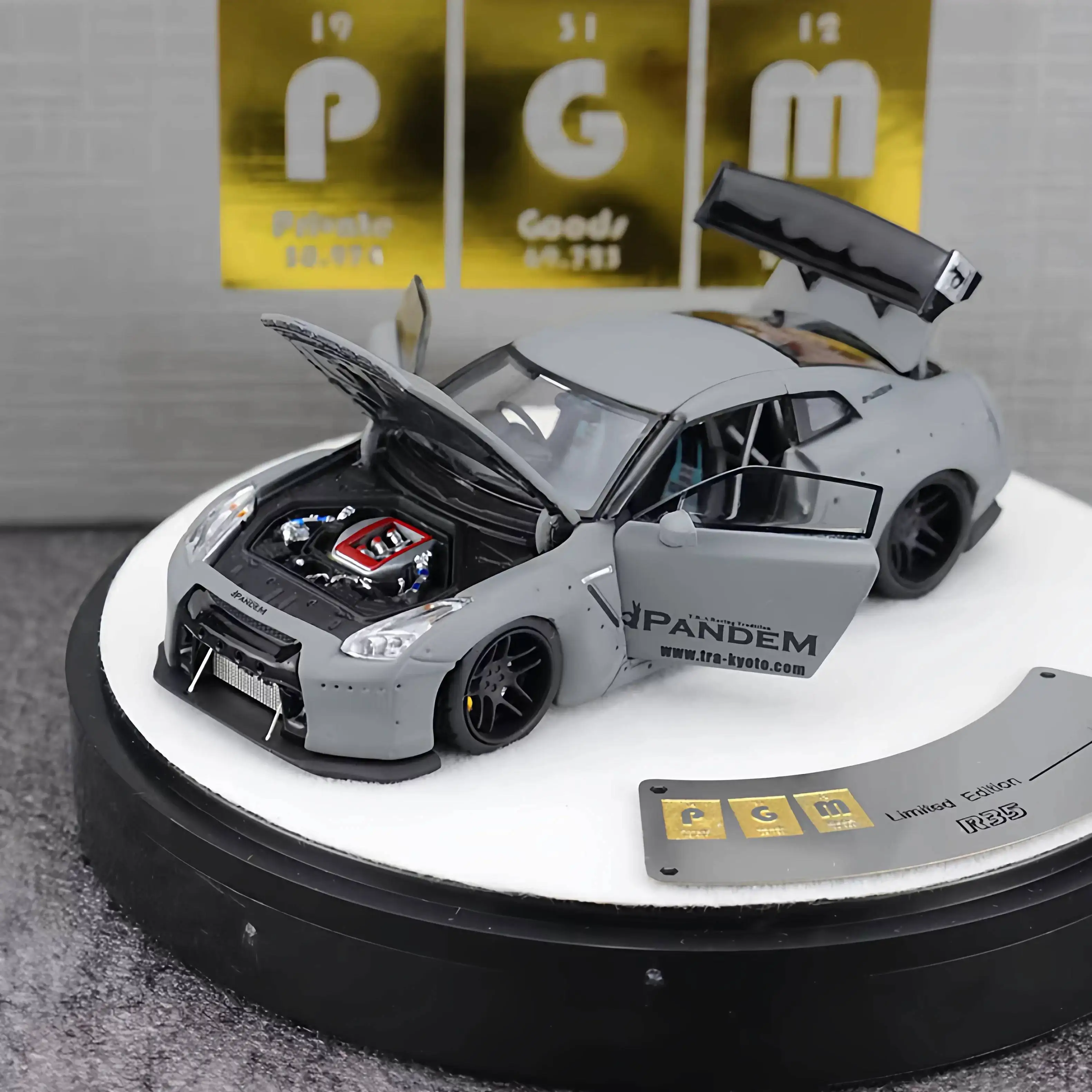 PGM 1:64 GTR R35 PANDEM Gray JDM Simulation Limited Edition Alloy Metal Static Car Model Toy Gift