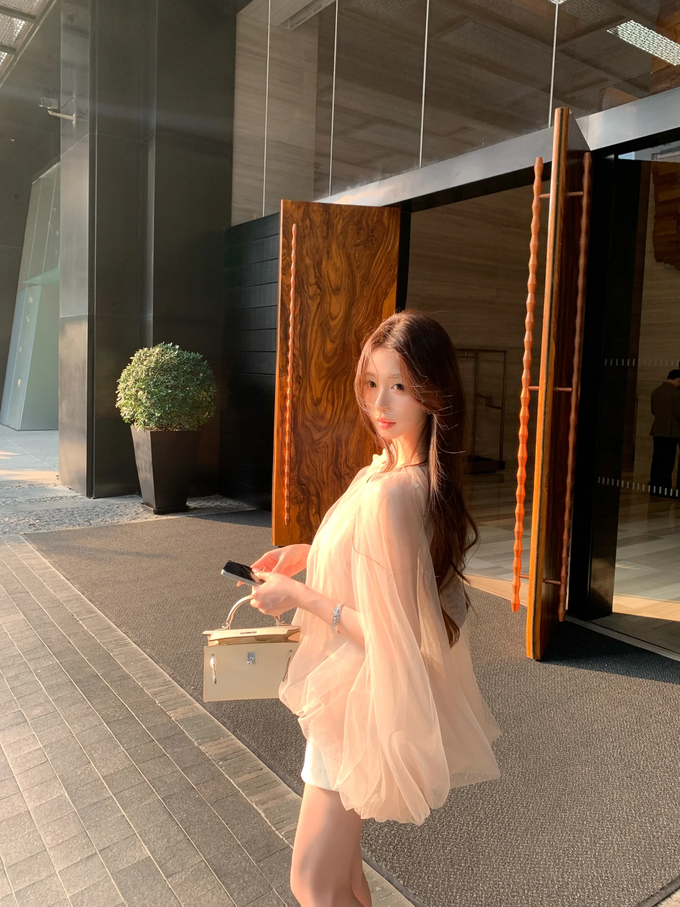 

JUNSTUDIO Soft Light Me Fake Two-Piece Strap Top Long Sve Layered Gentle Sle Casual round Ne Mid-Length Women's Lace...