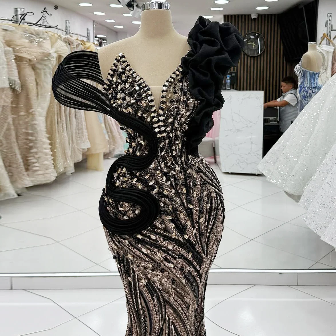 

Vintage Mermaid Dress Glamorous Crystal Beaded Evening Gown Black Ruffled Evening Gown Dinner Gown Customizable Prom Dress