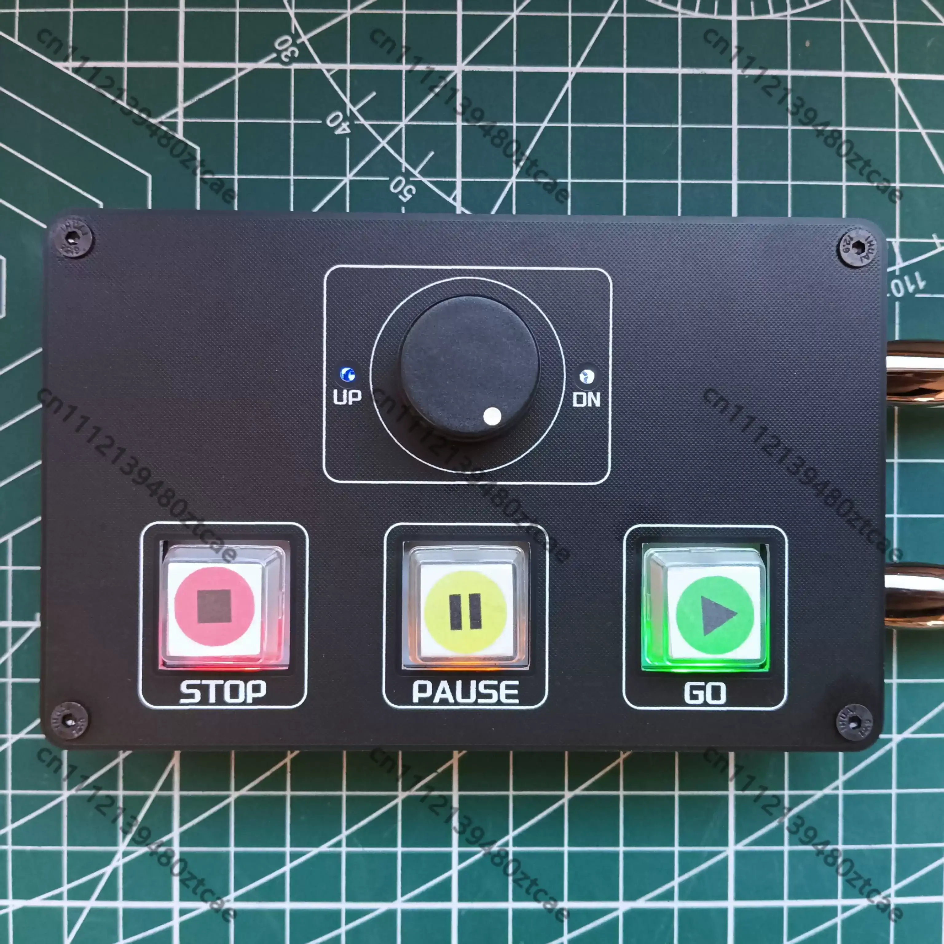4 Channel Synchronized MIDI Performance Playback Controller USB Shortcut Control Keyboard For Stage Audio
