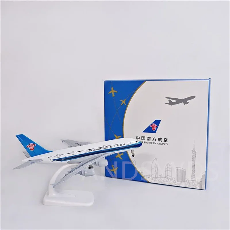 20cm Aircraft Model A380 China Southern Airline Alloy Simulation Plane Model Aviation Gift With Wheel Stand Collectible Display