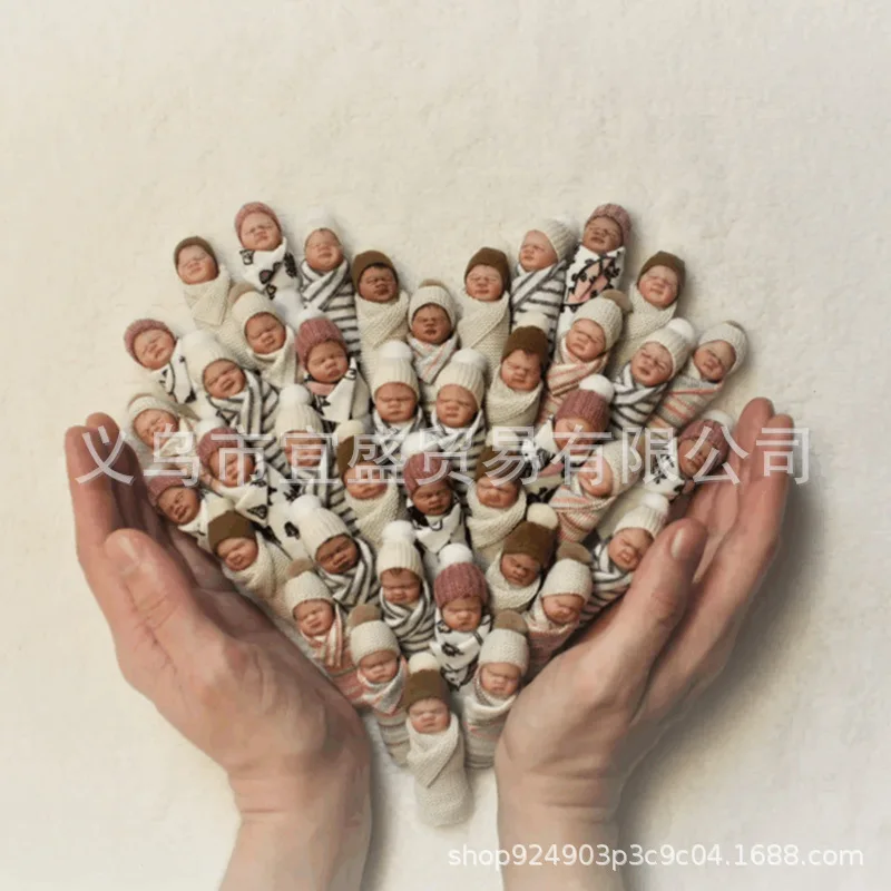 

New baby baby decoration ornament resin random baby personalized swaddle design ornament